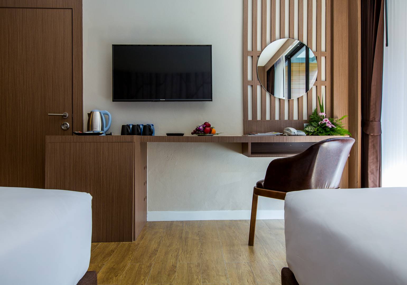 GLOW_Ao_Nang_Room_Setup