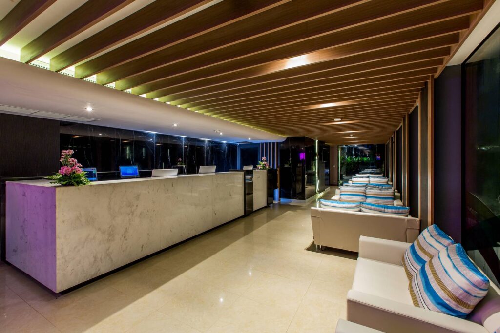 GLOW_Ao_Nang_Lobby