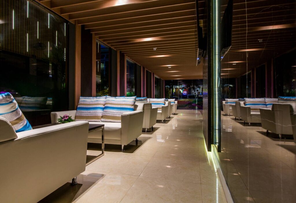GLOW_Ao_Nang_Lobby-2