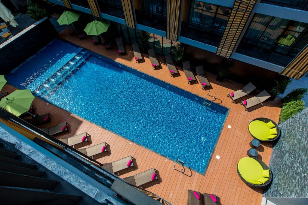 GLOW_Ao_Nang_Pool-4